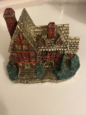 Russ Berrie Yuletide Heirloom Country Cottage With Original Box #9570
